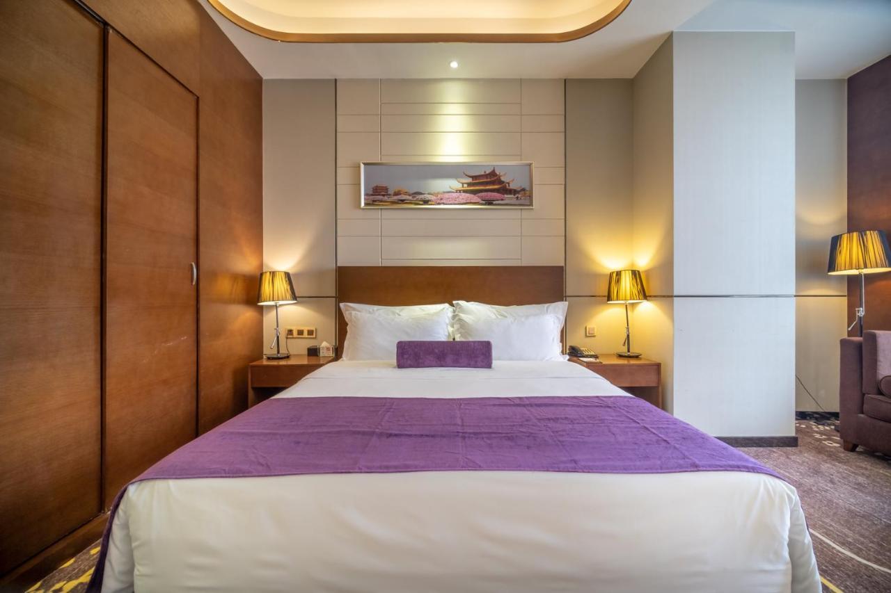 Relteem Hotel Zhongshan  Exterior foto